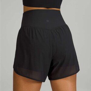 Lululemon Nulu and Mesh High-Rise Yoga Short 3.5" - Black, Size 6
